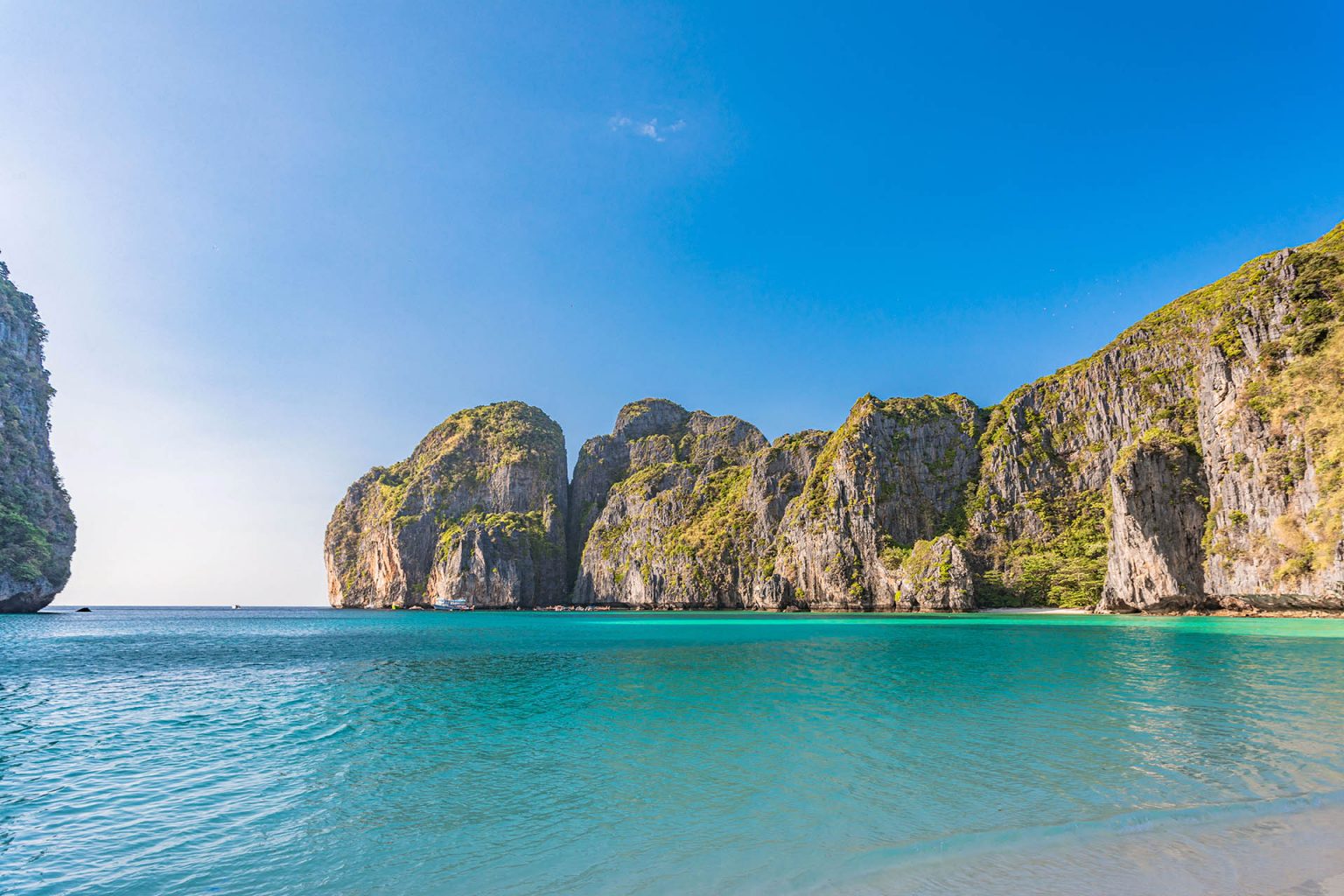 Phi Phi In the footsteps of DiCaprio