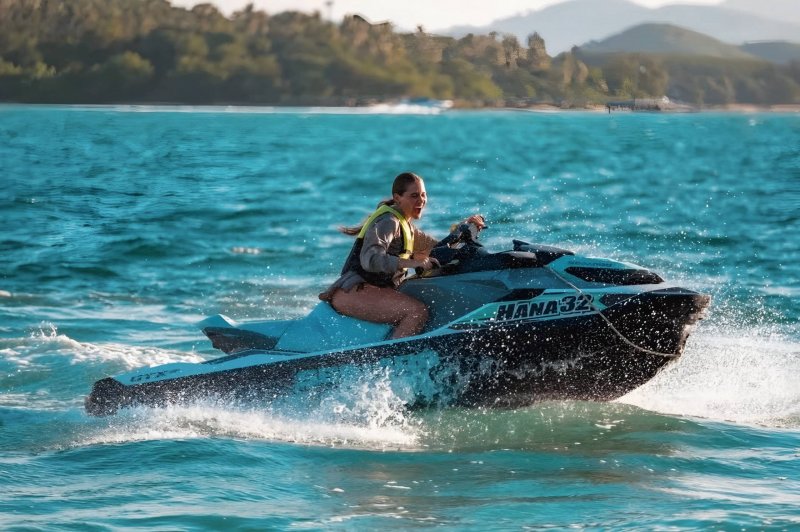 Jet ski rental in Phuket: rental vs guided tours