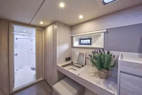 LEOPARD 43FT