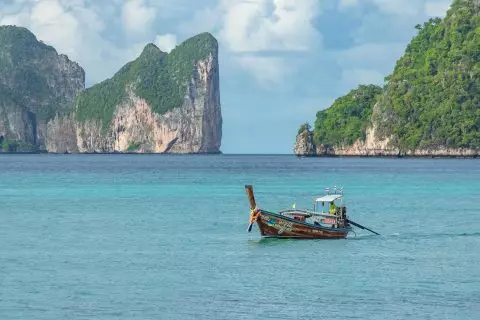 PHI PHI – KHAI