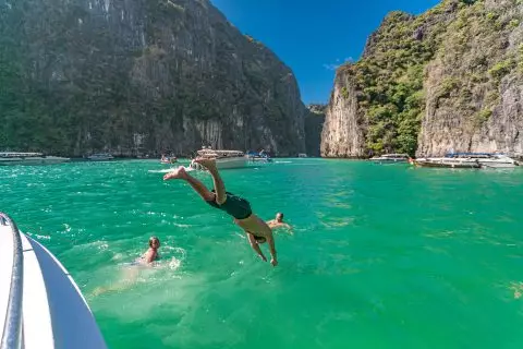 Phi Phi In the footsteps of DiCaprio