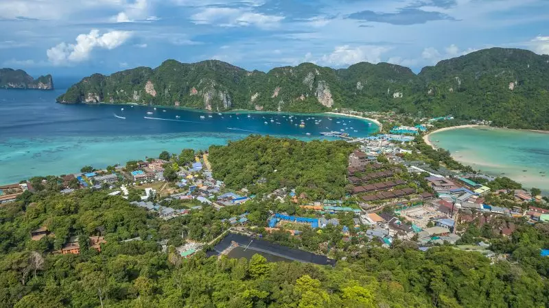 In the Footsteps of Leonardo DiCaprio on the Phi Phi Islands