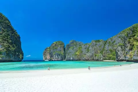 In the Footsteps of Leonardo DiCaprio on the Phi Phi Islands