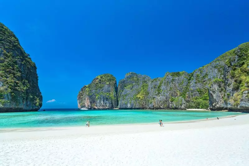 In the Footsteps of Leonardo DiCaprio on the Phi Phi Islands