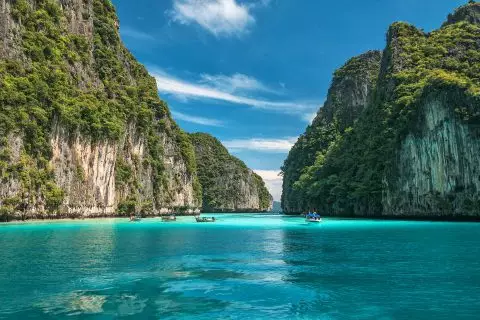 In the Footsteps of Leonardo DiCaprio on the Phi Phi Islands