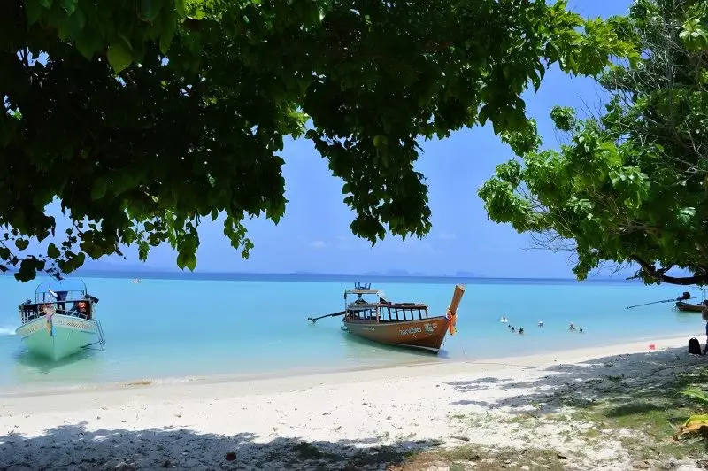 Paradise on the Horizon: Coral and Maiton Islands
