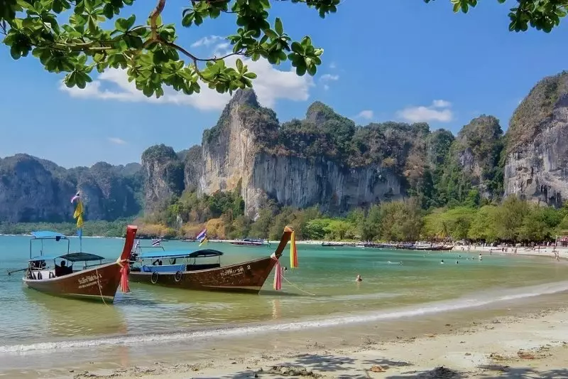 Island Tour on a Traditional Long-tail Boat