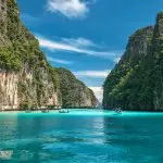 PHI PHI – JAMES BOND