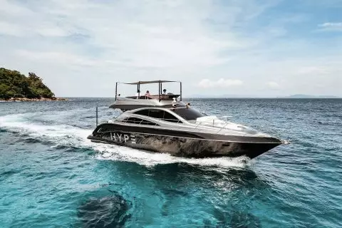 HYPE LUXURY YACHT