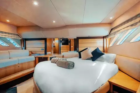 HYPE LUXURY YACHT