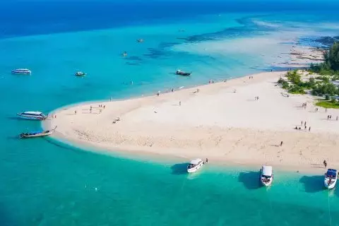 PHI PHI — JAMES BOND