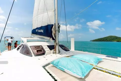 Catamaran TJ3
