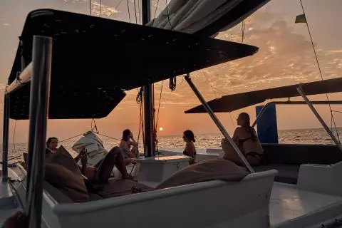 Steam catamaran trip: Coconut Island and Koh Rang Yai