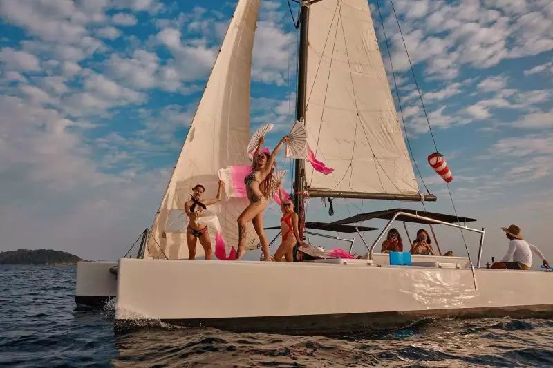 Steam catamaran trip: Coconut Island and Koh Rang Yai